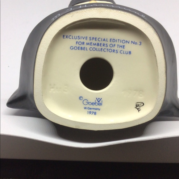 Rare 1978 Goebel Hummel HU3 Sister Berta figurine - Picture 6 of 6